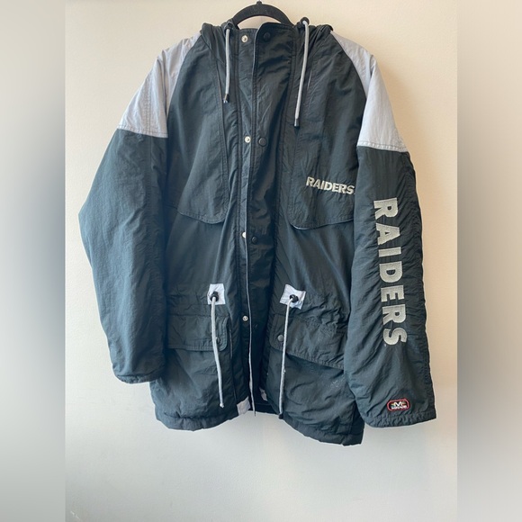 Raiders Vintage Parka Style Jacket—Medium - Picture 1 of 12